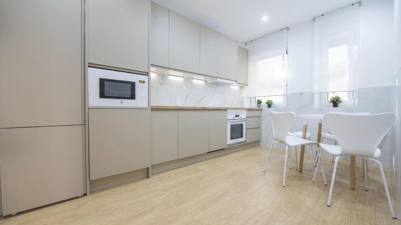 Apartamentos Boutique Puerta De Reyes Толедо Экстерьер фото